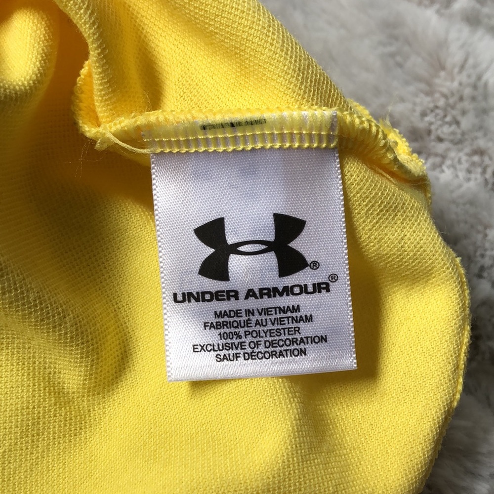 2/$25! ⭐️ Under Armour HeatGear polo - Picture 7 of 8